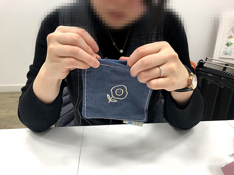 꽃을 수놓은 티코스터 원데이 클래스