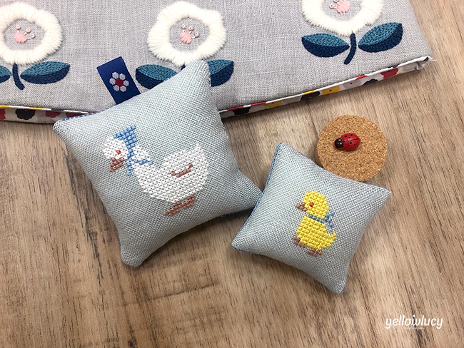 오리 가족 핀쿠션